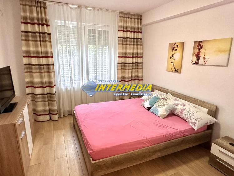 Apartament cu 3 camere decomandat, mobilat în Cetate