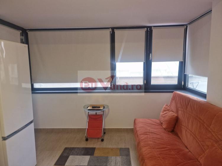 Apartament cu 2 camere semidecomandat, mobilat în Bd. Coșbuc