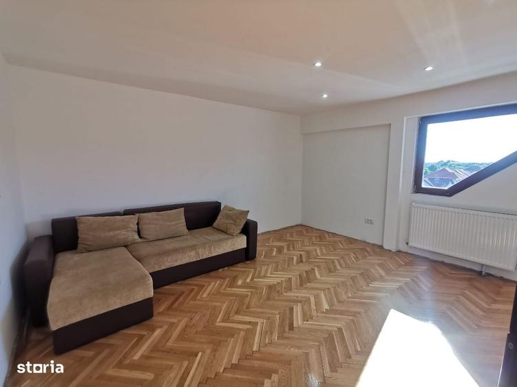 Apartament cu 4 camere în Bălcescu