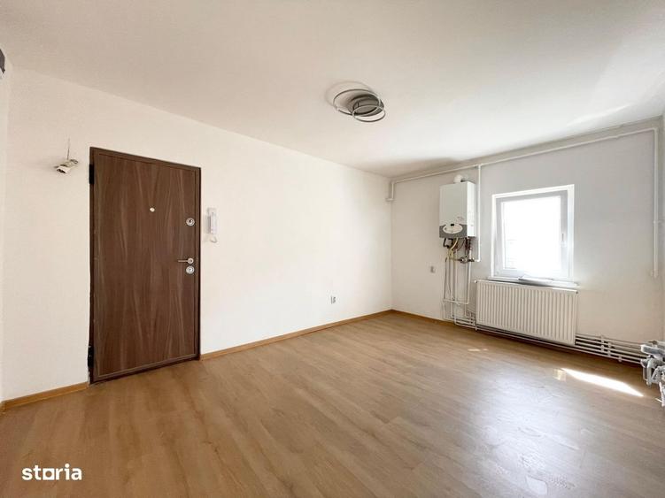 Apartament renovat 2 camere - zona Soarelui - 4