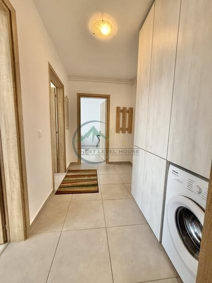 Apartament cu 2 camere decomandat, mobilat în Tractorul