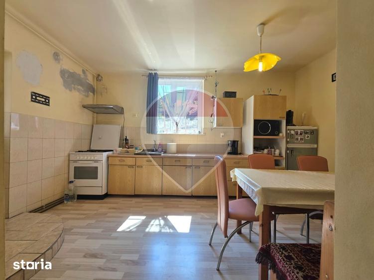 Casa cu priveli?te frumoasa ?i curte proprie-strada Anton Pann Medias - 10