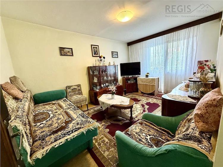 Apartament cu 3 camere în Astra