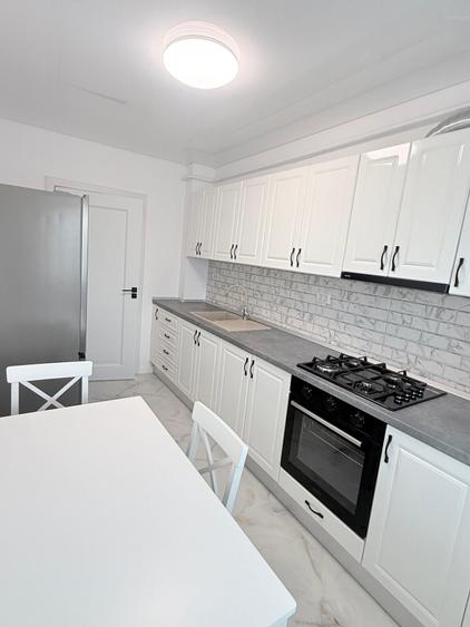Apartament cu 2 camere decomandat, mobilat în Nicolina