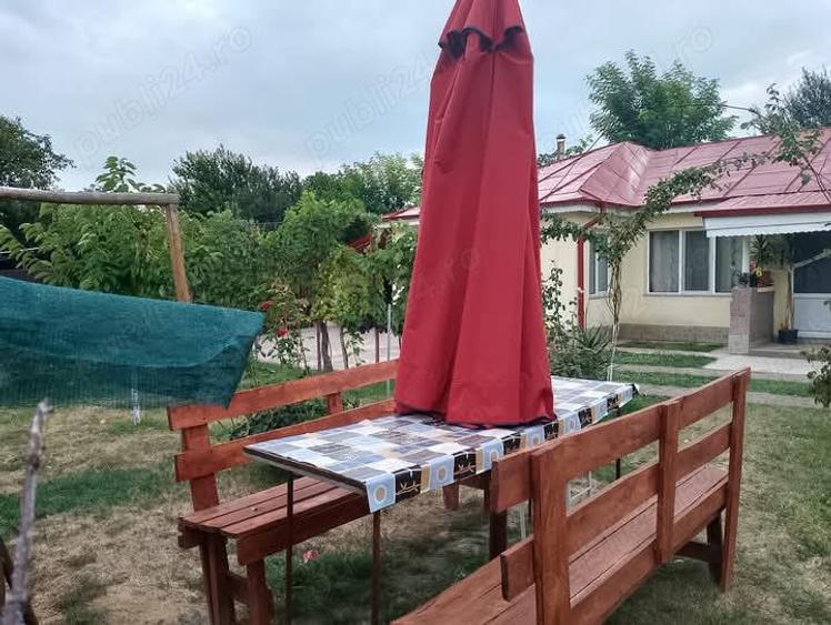 Casă cu 4 camere cu Teren 2300 Mp în Central