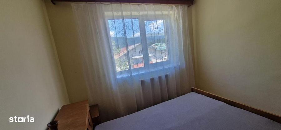 Apartament cu 2 camere decomandat în Telecabinei