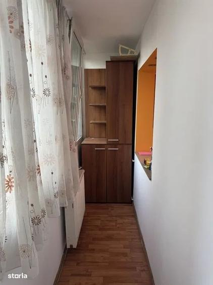 Apartament cu 3 camere decomandat, mobilat în Drumul Taberei
