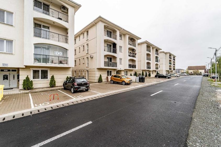 Apartament cu 2 camere decomandat în Giroc