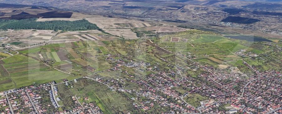 Teren agricol extravilan de 600 mp, în Dâmbul Rotund
