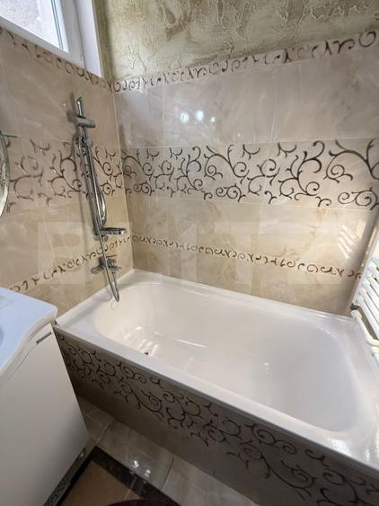 Apartament cu 3 camere semidecomandat, mobilat în Micro 17