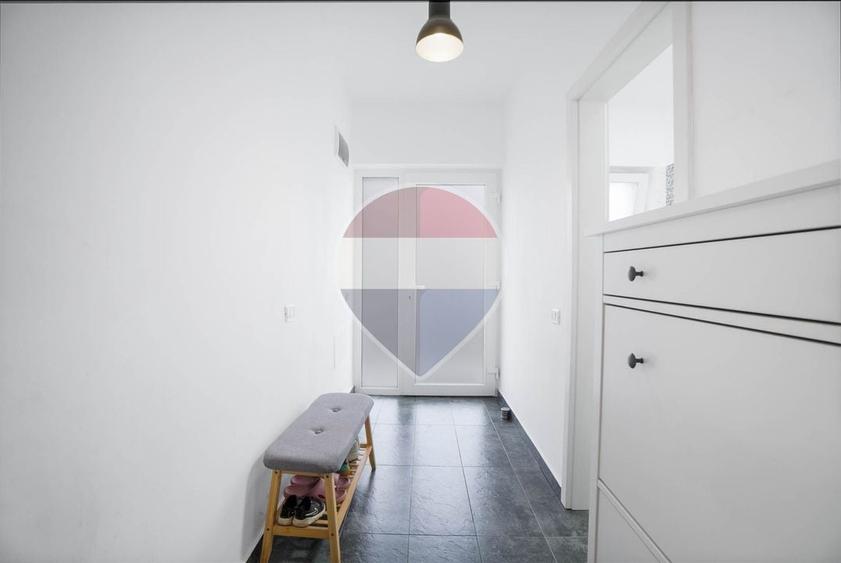 Duplex cu 4 camere cu Teren 163.5 Mp în Tărlungeni