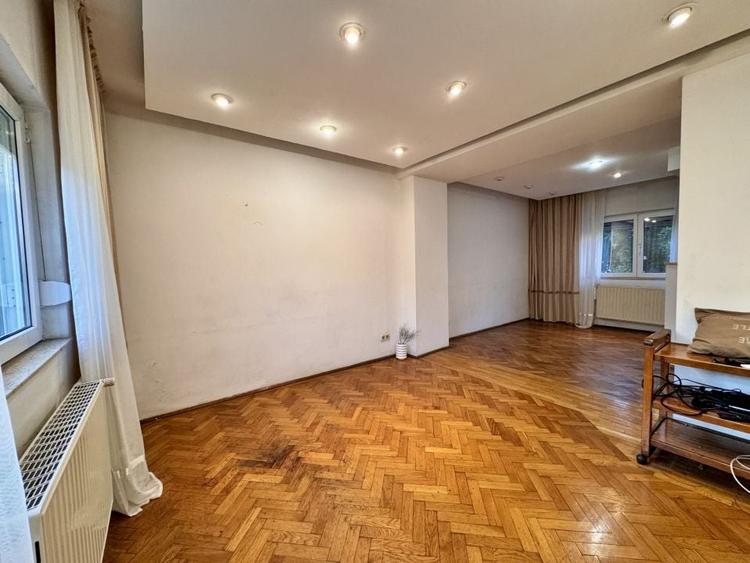 Casă cu 4 camere cu Teren 40 Mp în Vatra Luminoasă
