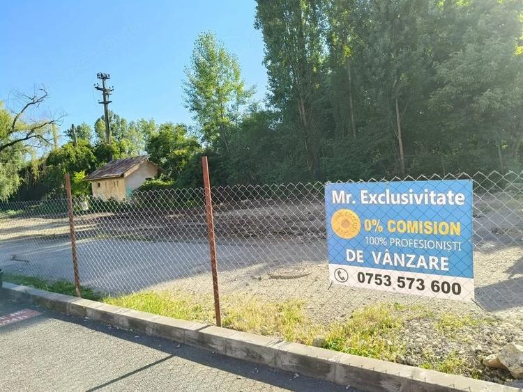 Teren de 702 mp, în 9 Mai