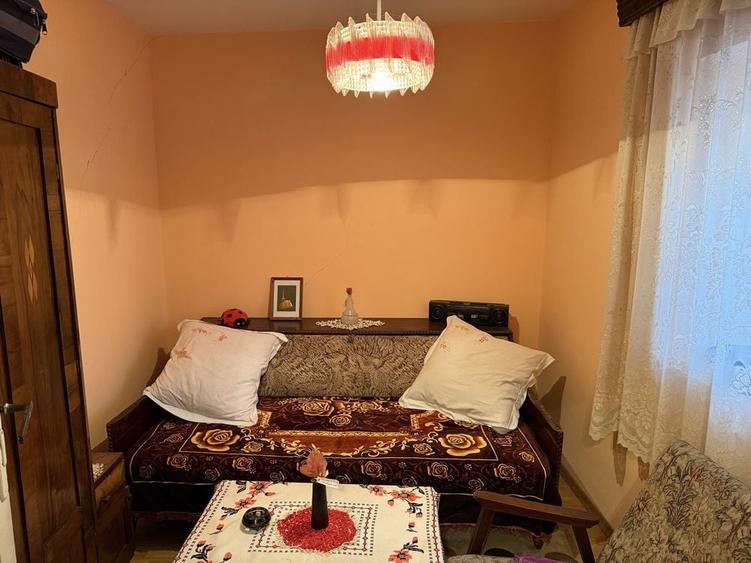 Casă cu 4 camere în Piatra