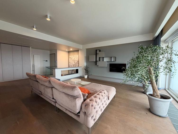 Apartament  ultrafinisat cu 3 dormitoare, mobilier modern si garaj - 2