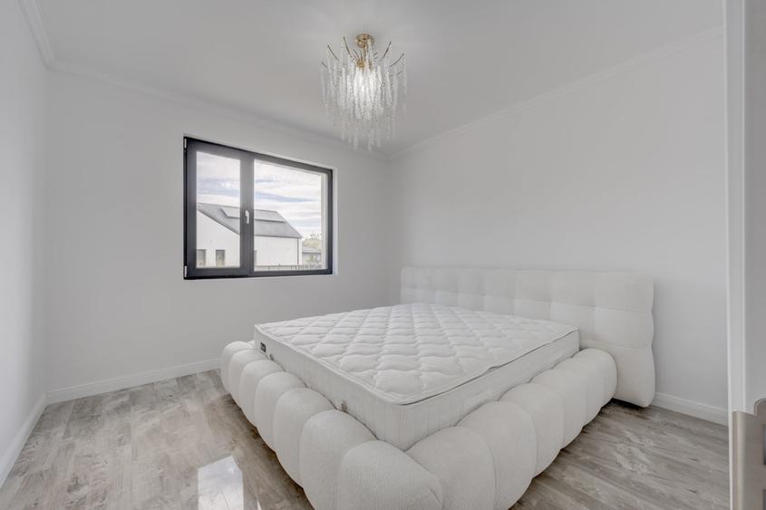 Casă individuală cu 3 camere cu Teren 350 Mp în Balotești
