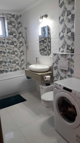 Apartament cu 2 camere semidecomandat în Nufărul