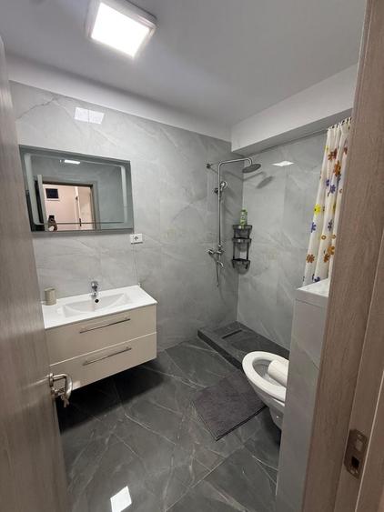 Garsonieră decomandată în Central