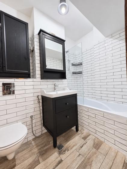 Apartament cu 2 camere semidecomandat în Casa de Cultură
