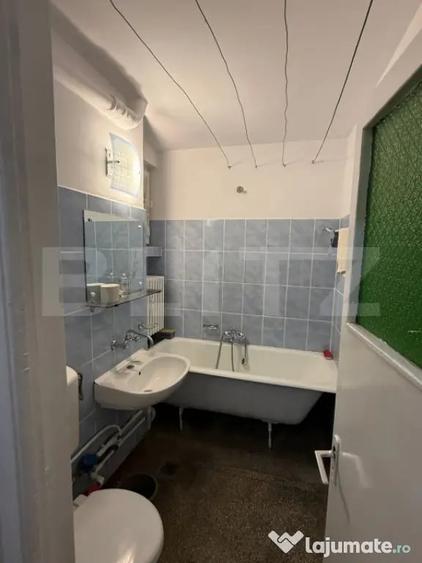 Apartament cu 3 camere decomandat în Ultracentral
