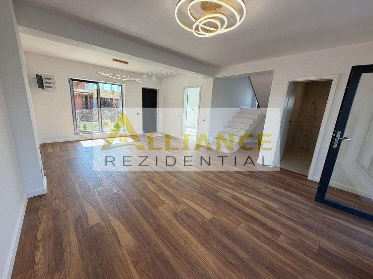 Casă individuală cu 4 camere cu Canalizare în Berceni
