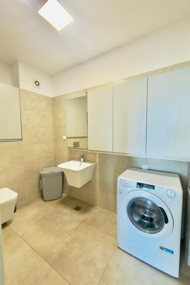 Apartament cu 2 camere semidecomandat în Tractorul
