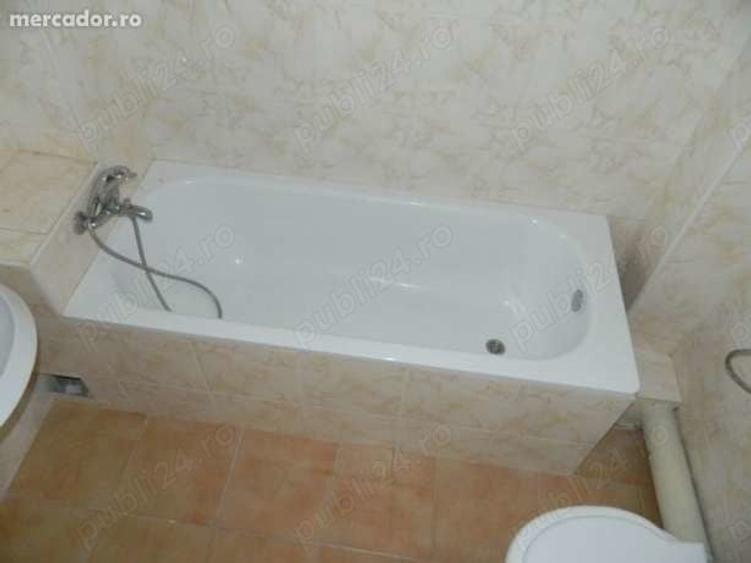 Apartament cu 3 camere decomandat în Tineretului