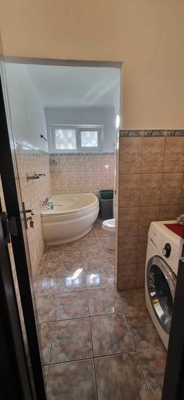 Apartament cu 3 camere decomandat în Vest