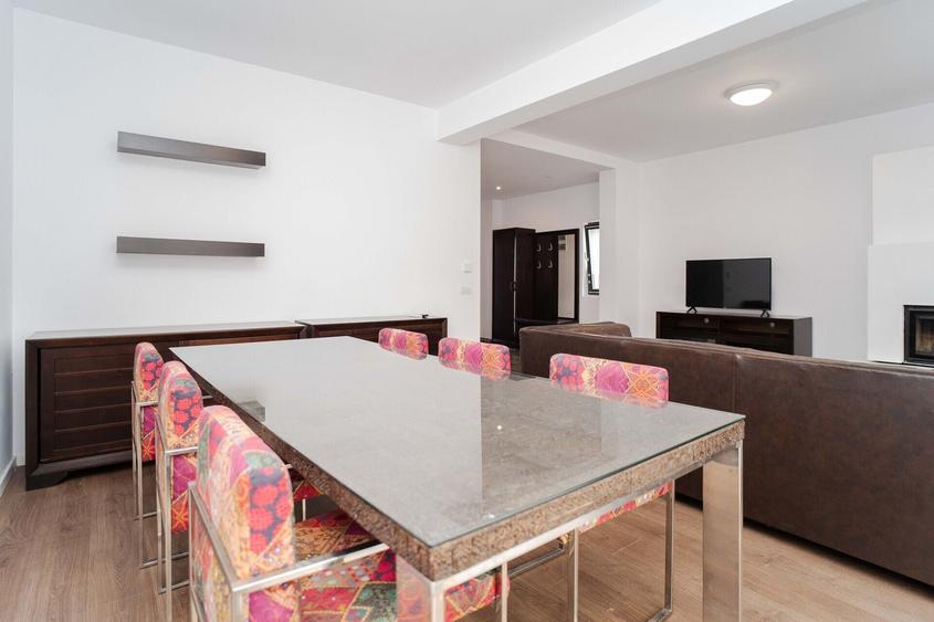 Duplex cu 4 camere cu Canalizare în Păcurari
