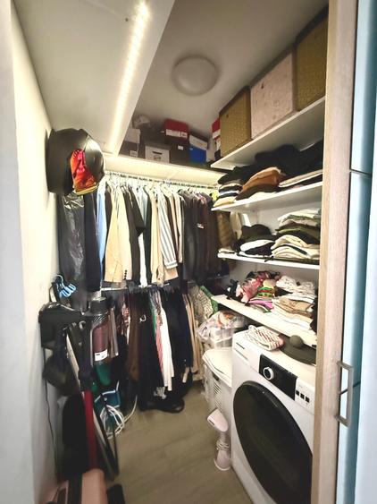 Apartament cu 3 camere semidecomandat, mobilat în Florești