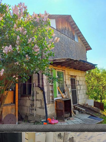 Casă cu Teren 321 Mp în Între Lacuri