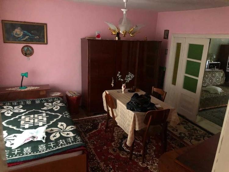 Casă cu 3 camere în Central