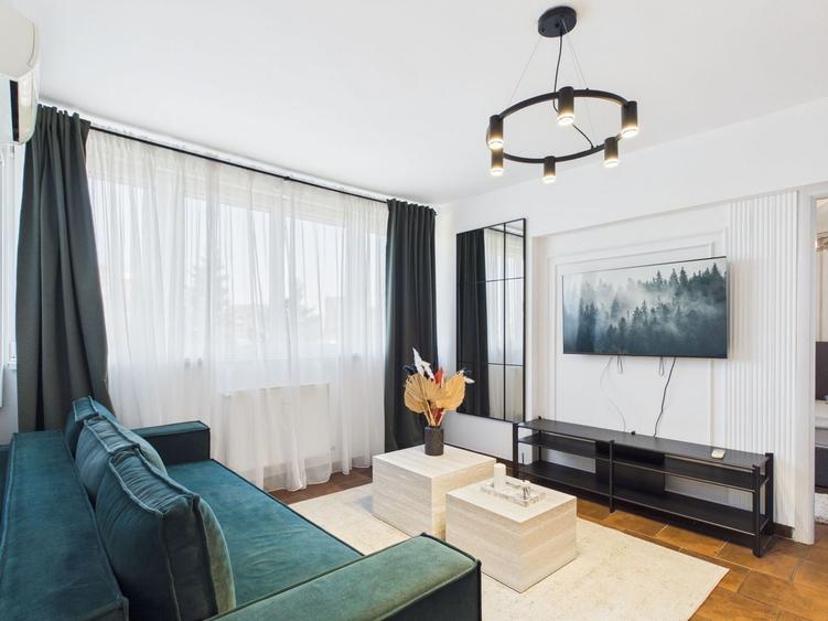 Apartament cu 2 camere semidecomandat în Tineretului