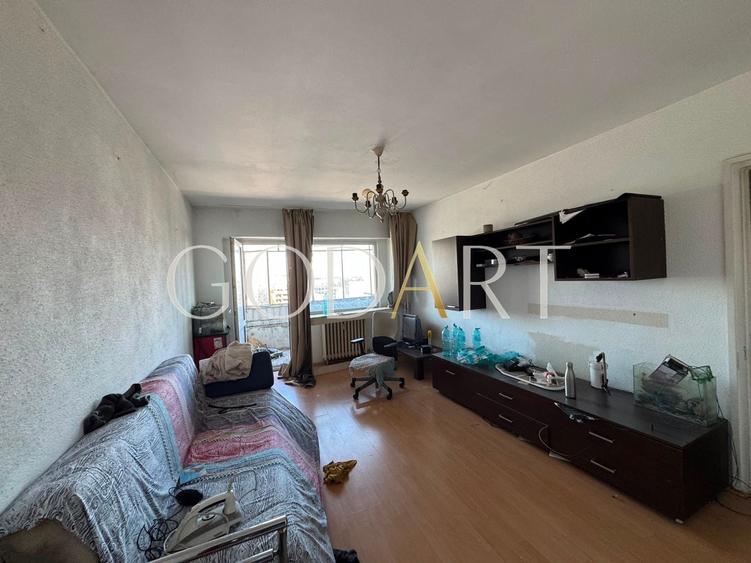 Apartament cu 3 camere decomandat în Militari
