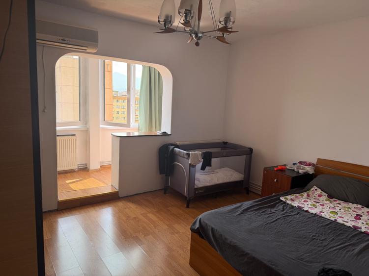 Apartament cu 2 camere decomandat în Hărmanului