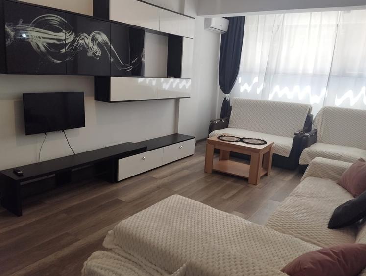 Apartament cu 2 camere decomandat în Apusului