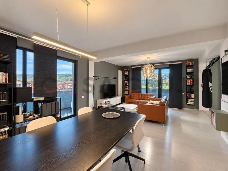 Apartament cu 3 camere semidecomandat, mobilat în Florești
