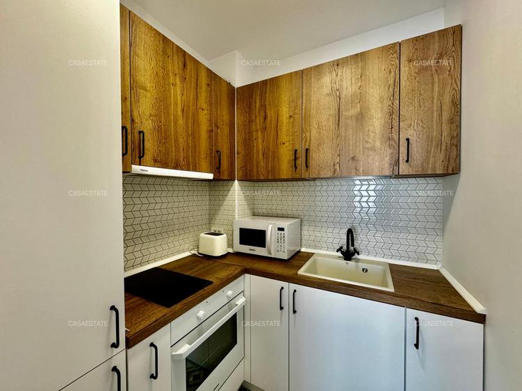 Apartament cu 2 camere semidecomandat în P-ța Romană