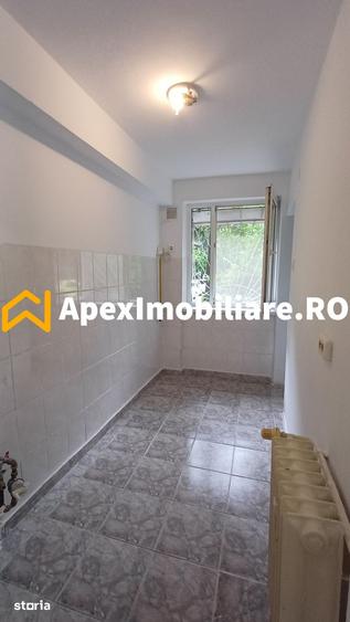 Garsonieră decomandată în Drumul Taberei