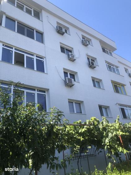 Apartament cu 3 camere decomandat în Vest