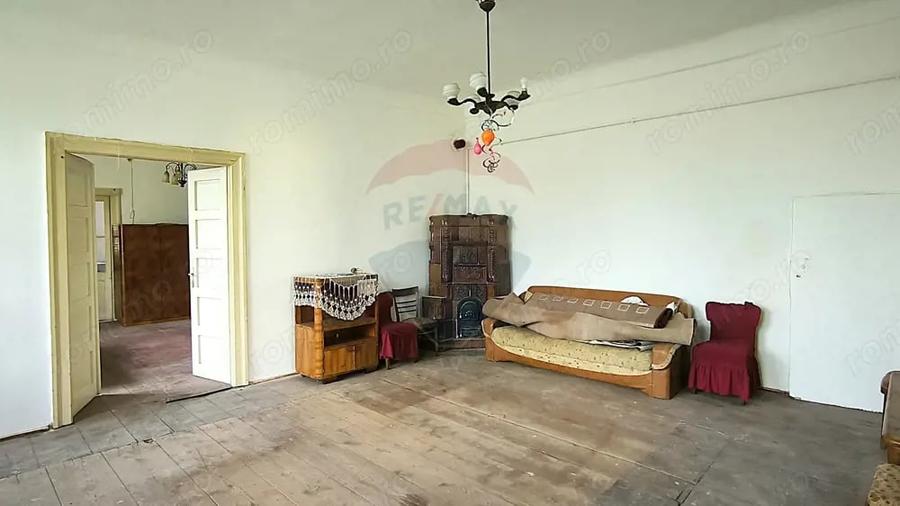 Casă cu 3 camere cu Teren 470 Mp în Dumbrăveni