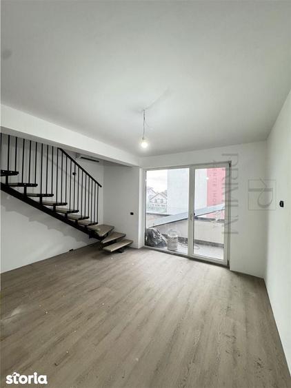 Apartament cu 3 camere în Girocului