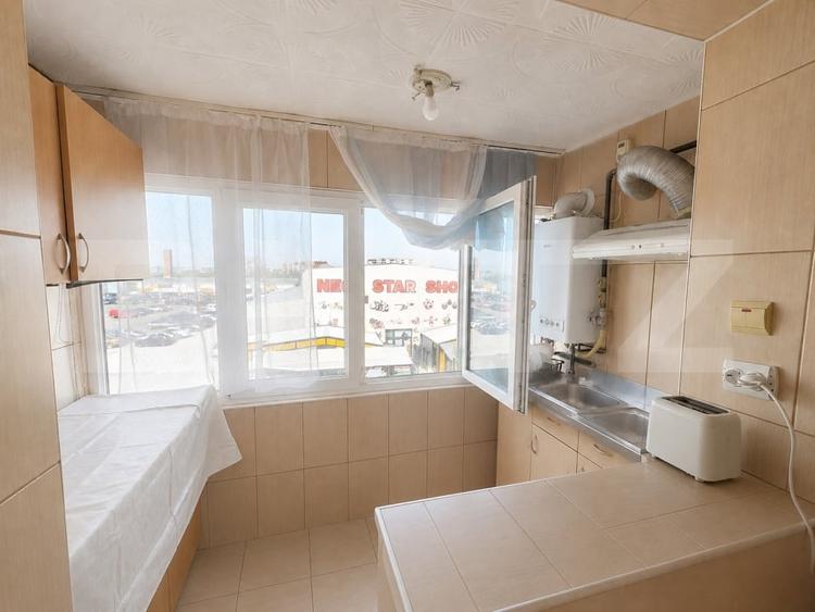 Apartament de vânzare, 2 camere, 35 mp, zona Micro 6 - 5