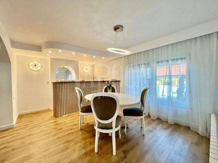 Duplex cu 8 camere cu Canalizare în Andrei Mureșanu