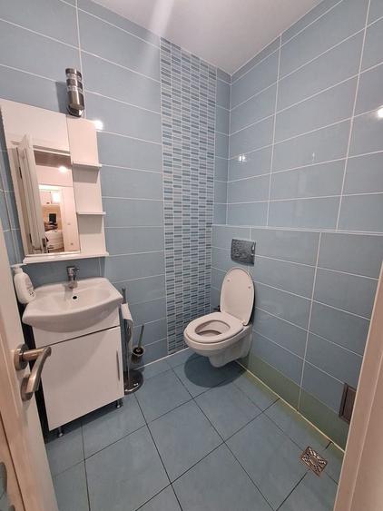Apartament cu 4 camere decomandat în Central