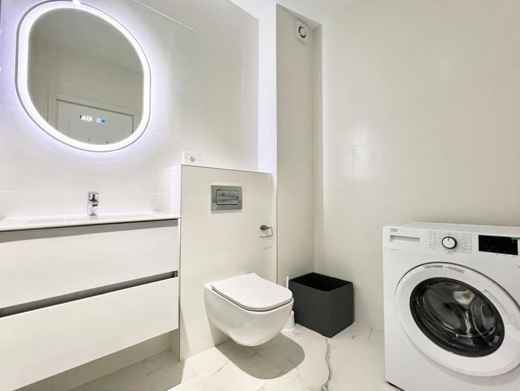 Apartament cu 2 camere semidecomandat, mobilat în Pipera