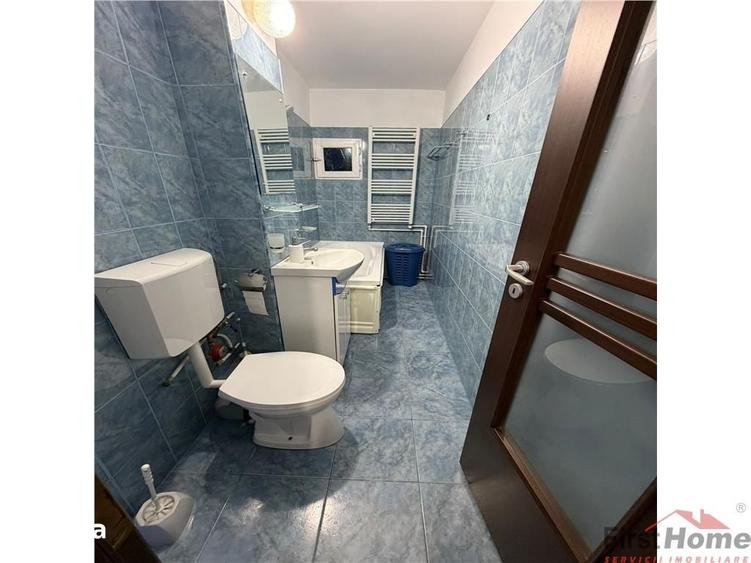 Apartament cu 2 camere, mobilat în Est