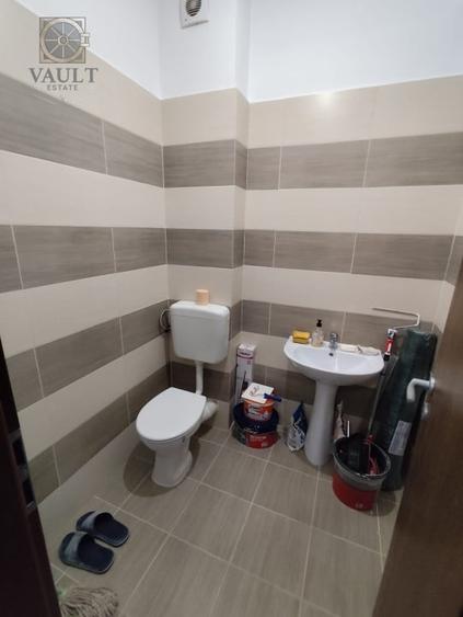 Apartament cu 3 camere decomandat, mobilat în Rahova