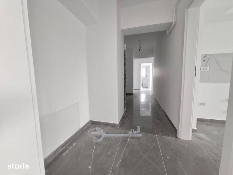Apartament cu 3 camere decomandat în Galata