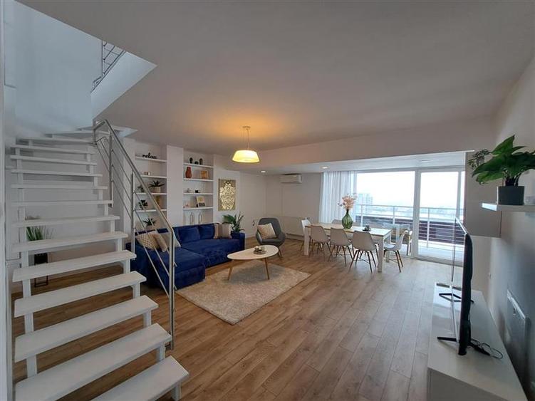 Apartament cu 5 camere decomandat, mobilat în Bună Ziua